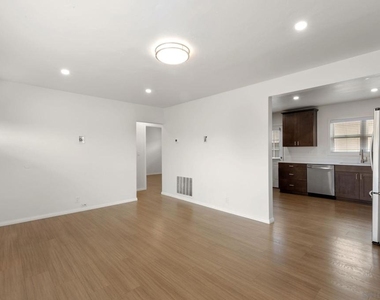 4233 Pepper Dr - Photo Thumbnail 7