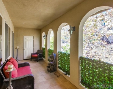 9240 Piantino Way - Photo Thumbnail 33