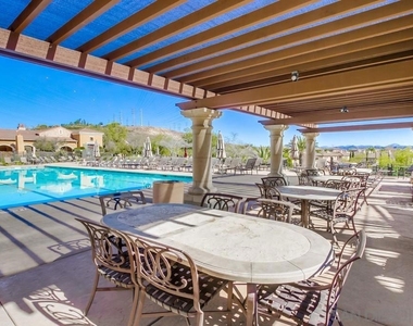 9240 Piantino Way - Photo Thumbnail 41