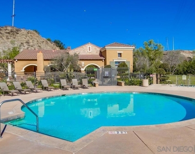 9240 Piantino Way - Photo Thumbnail 42