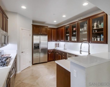 9240 Piantino Way - Photo Thumbnail 9