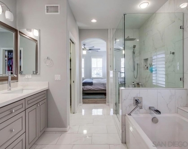 9240 Piantino Way - Photo Thumbnail 22
