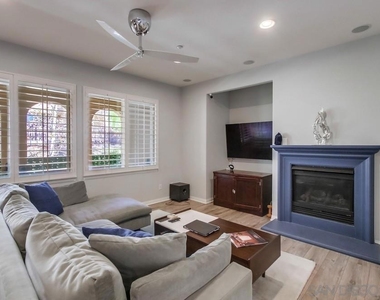 9240 Piantino Way - Photo Thumbnail 7