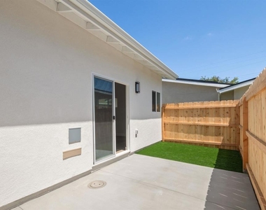 9412 Pike - Photo Thumbnail 30