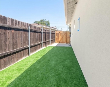 9412 Pike - Photo Thumbnail 26