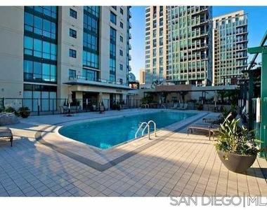 531 Front St - Photo Thumbnail 18