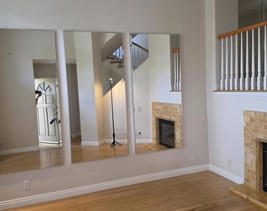 644 Warwick Avenue - Photo Thumbnail 3