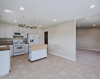 4019 Mayfield Street - Photo Thumbnail 11