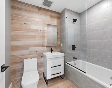 2913 Snyder Avenue - Photo Thumbnail 3
