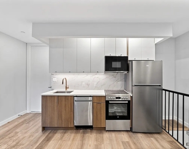 2913 Snyder Avenue - Photo Thumbnail 1
