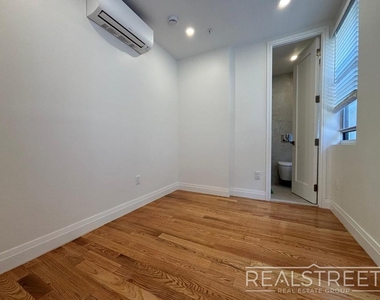 310 Park Ave - Photo Thumbnail 7