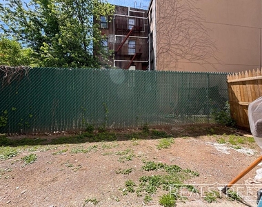 310 Park Ave - Photo Thumbnail 5