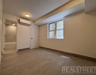 310 Park Ave - Photo Thumbnail 3