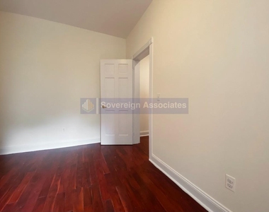 250 Fort Washington Avenue - Photo Thumbnail 5