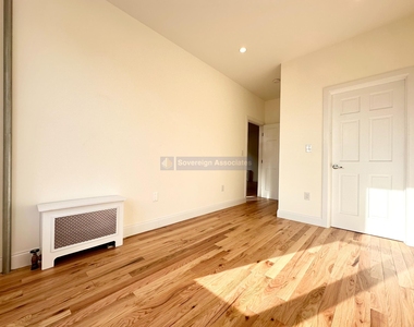 41-47 Saint Nicholas Terrace - Photo Thumbnail 7