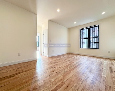 41-47 Saint Nicholas Terrace - Photo Thumbnail 1