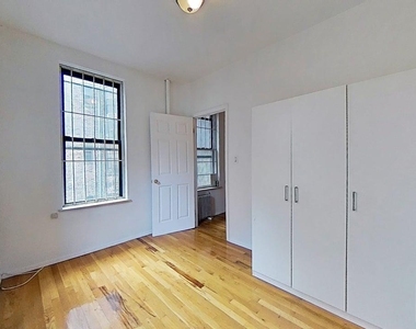 East 5th Street - Photo Thumbnail 8