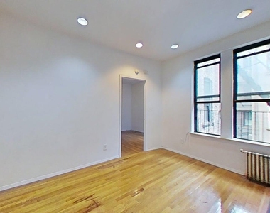 East 5th Street - Photo Thumbnail 2