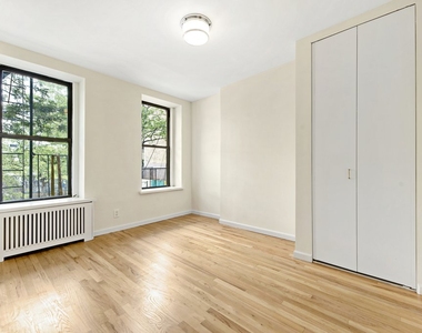 West 49th Street - Photo Thumbnail 2