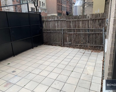 East 63rd Street - Photo Thumbnail 7