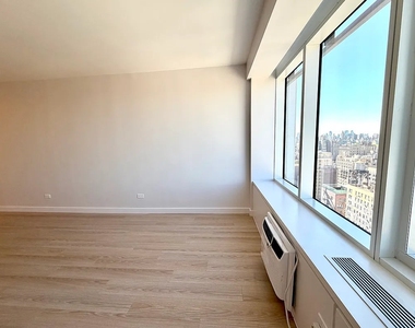 West 87th Street - Photo Thumbnail 9