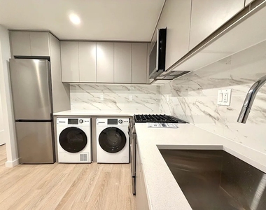 West 87th Street - Photo Thumbnail 10
