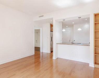 425 Massachusetts Avenue Nw - Photo Thumbnail 7