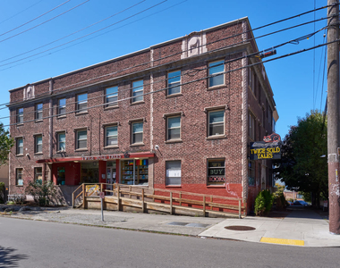 130 Harvard Avenue East - Photo Thumbnail 29