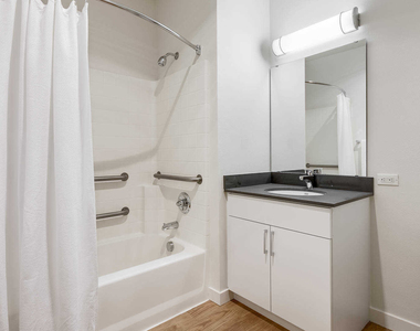 130 Harvard Avenue East - Photo Thumbnail 13