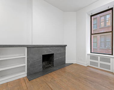 Madison Avenue - Photo Thumbnail 1