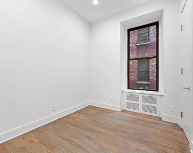 Madison Avenue - Photo Thumbnail 4