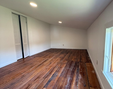 12 Sebago Road - Photo Thumbnail 7