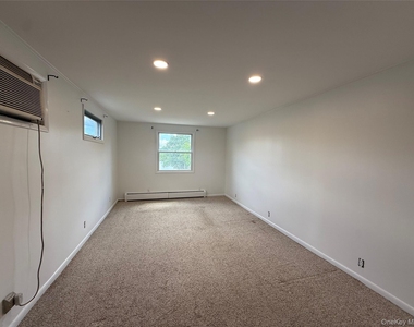 12 Sebago Road - Photo Thumbnail 20