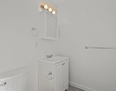 671 Bronx River Road - Photo Thumbnail 16