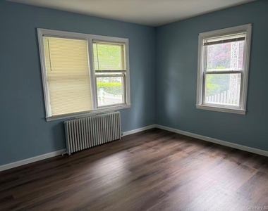 61 Grand Street - Photo Thumbnail 5