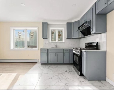2563 125th Street - Photo Thumbnail 3