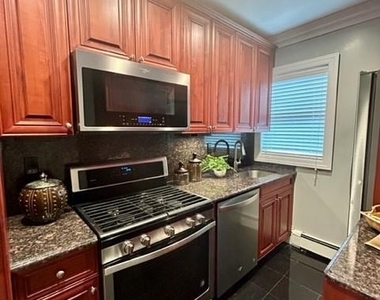 72 South Clinton Avenue - Photo Thumbnail 1