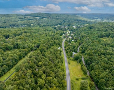 1667 Shandelee Road - Photo Thumbnail 33