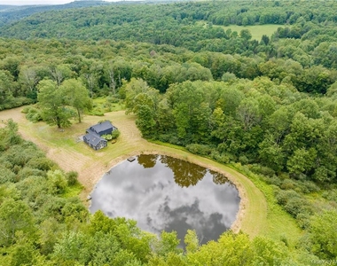 1667 Shandelee Road - Photo Thumbnail 1