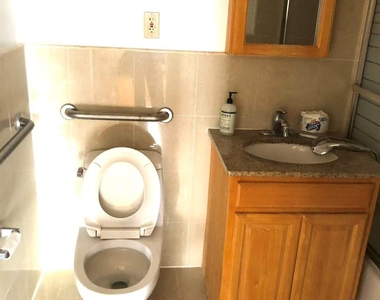 3506 Leavitt Street - Photo Thumbnail 5