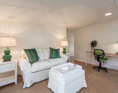 2380 S Harbor Road - Photo Thumbnail 11
