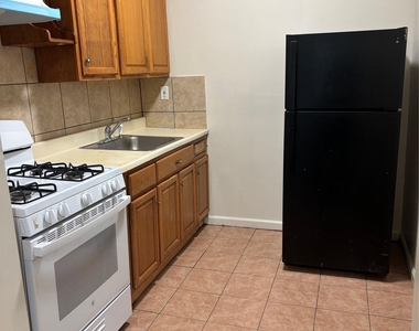 204 South Street - Photo Thumbnail 3