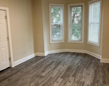 204 South Street - Photo Thumbnail 2