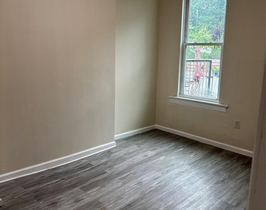 204 South Street - Photo Thumbnail 7