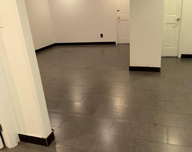 4323 Main Street - Photo Thumbnail 4