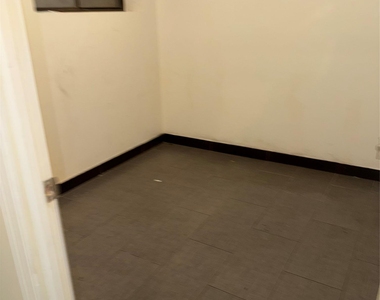4323 Main Street - Photo Thumbnail 5