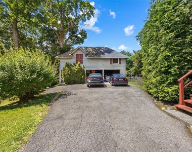 31 Howard Avenue - Photo Thumbnail 11