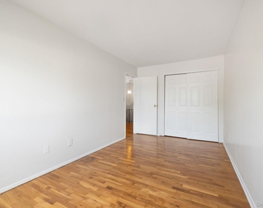 78 Roosevelt Drive - Photo Thumbnail 8