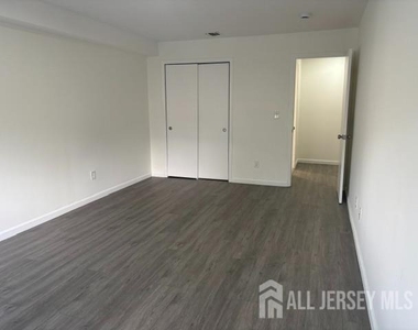 392 College Drive - Photo Thumbnail 21