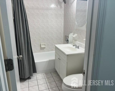 392 College Drive - Photo Thumbnail 22